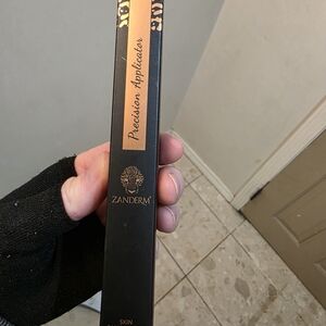 ZANDERM Precision Applicator - Black and Gold